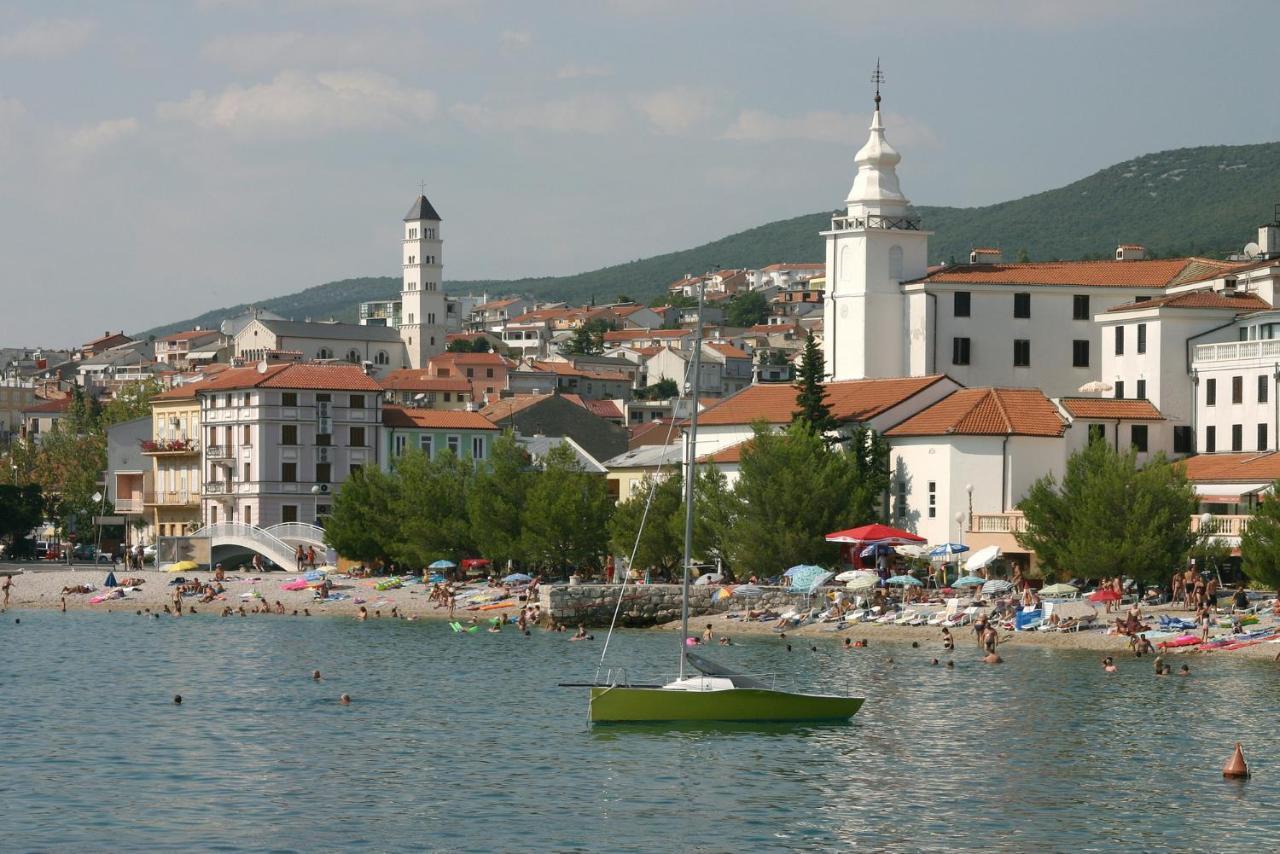 Vil 2+1 Apartment Crikvenica Bagian luar foto